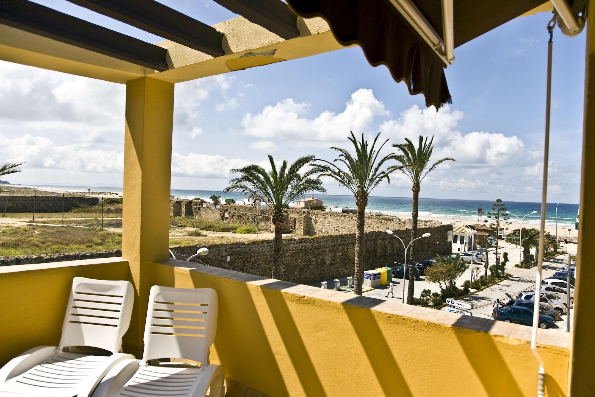 Hotel Avenida Playa Zahara de los Atunes Luaran gambar