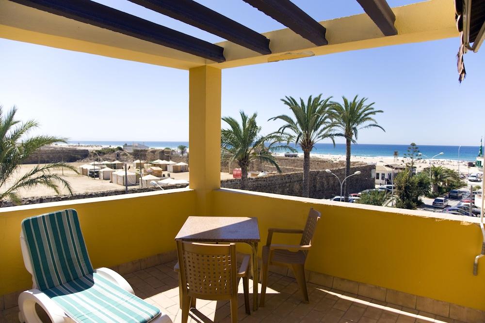Hotel Avenida Playa Zahara de los Atunes Luaran gambar